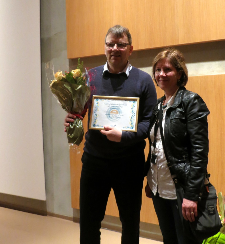 Viðurkenning fyrir vel unnin störf í þágu einhverfra.